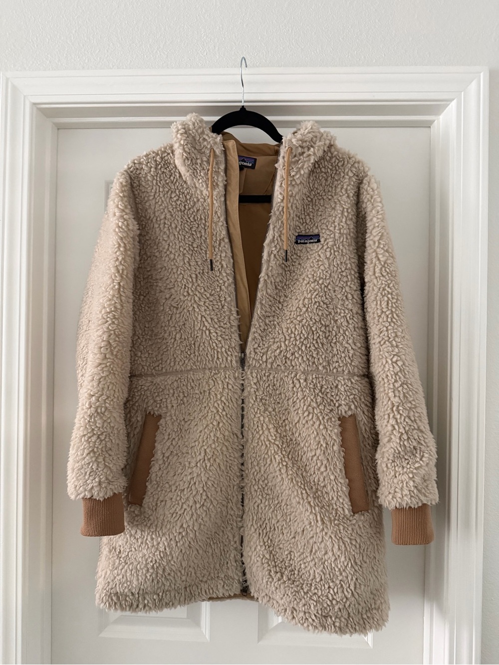 Patagonia Beige Sherpa Fleece Hooded Jacket with Tan Trim